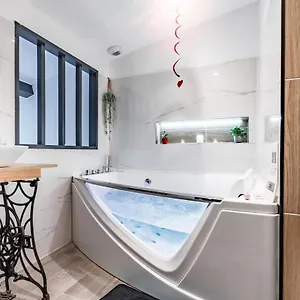 love-loft-spa.hotels-rhonealpes.com/